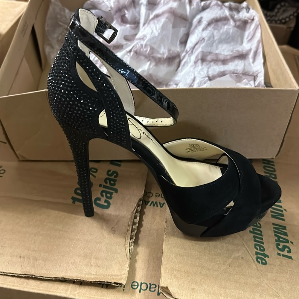 Brand new in box- Jessica Simpson platform Heels